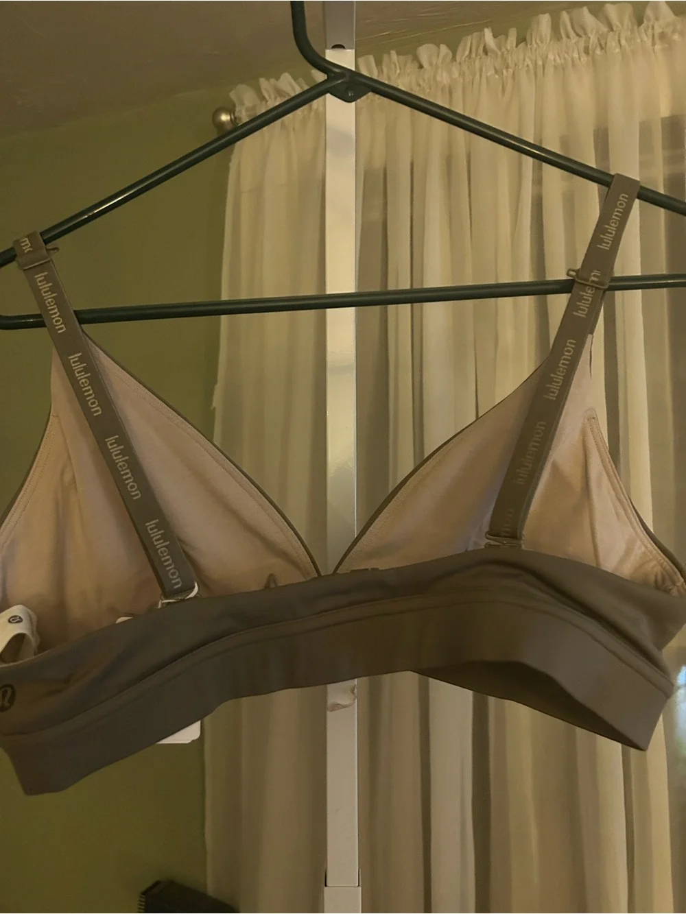 lululemon License to Train Triangle Bra in ln green-gray taupe